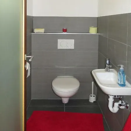 Ferienwohnung Fulpmes 190s Апартаменти Нойштіфт-ім-Штубайталь